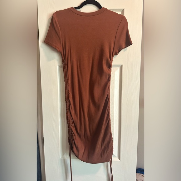 Rust Orange Ruched Dress - Picture 2 of 2
